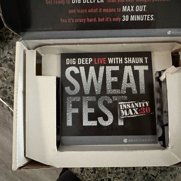 Insanity max 30 - Picture 3 of 6